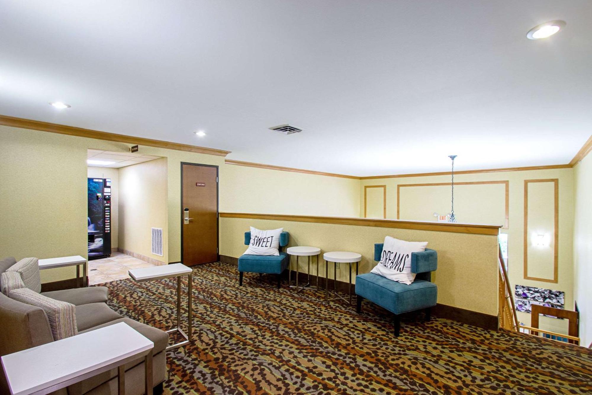 Mainstay Suites Madison - Monona Esterno foto