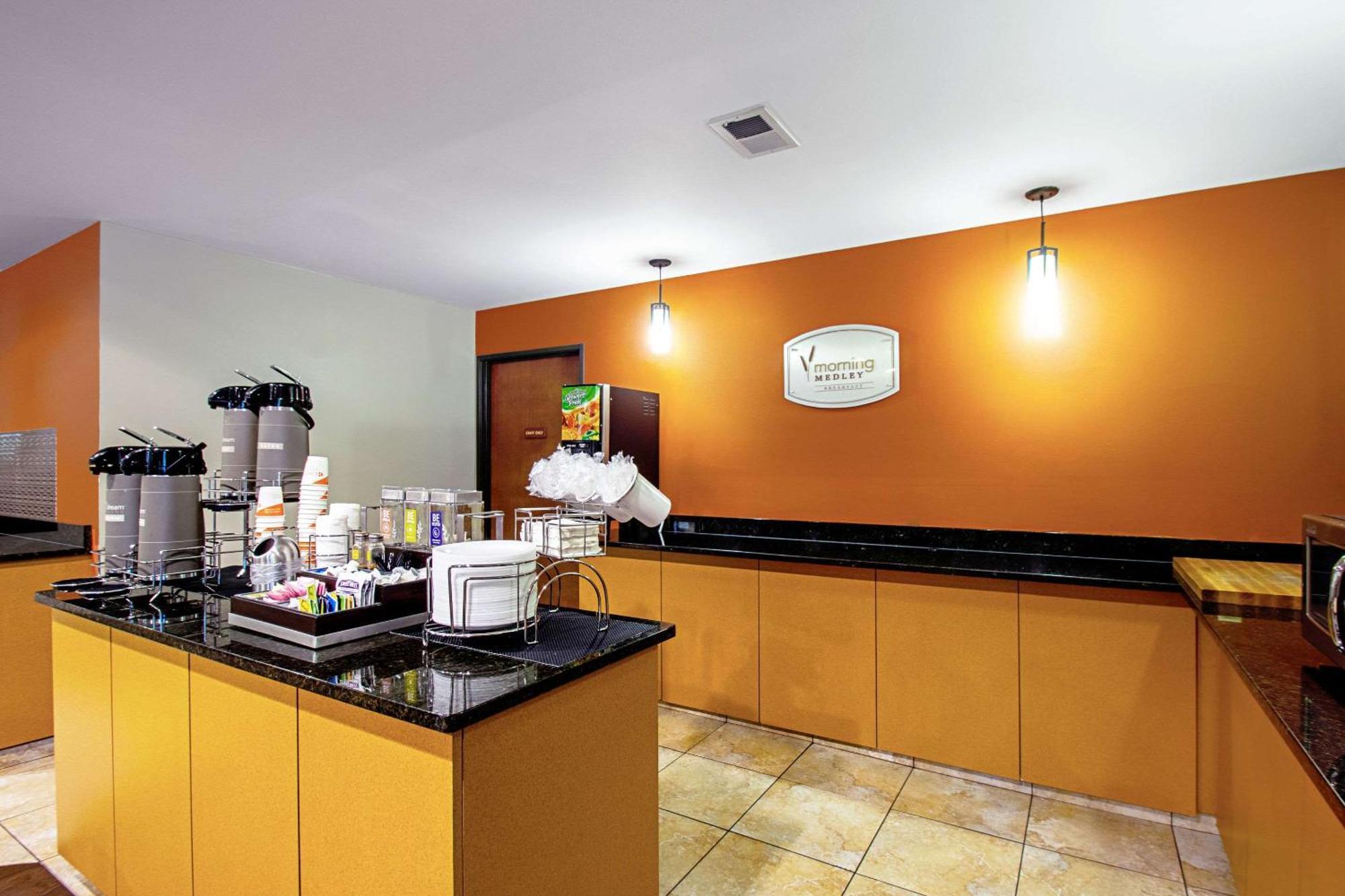 Mainstay Suites Madison - Monona Esterno foto