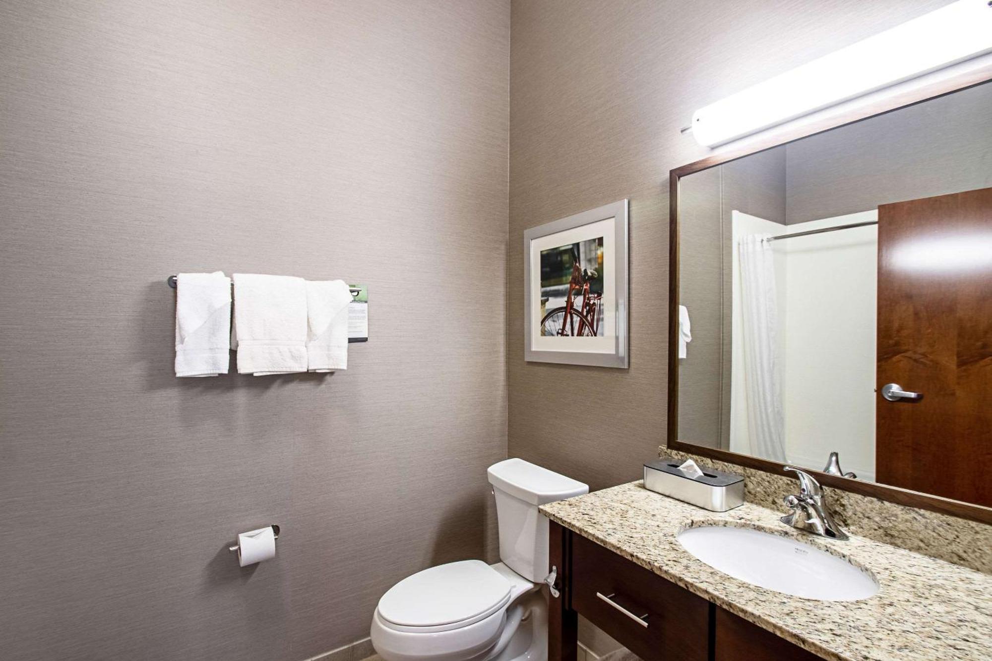 Mainstay Suites Madison - Monona Esterno foto