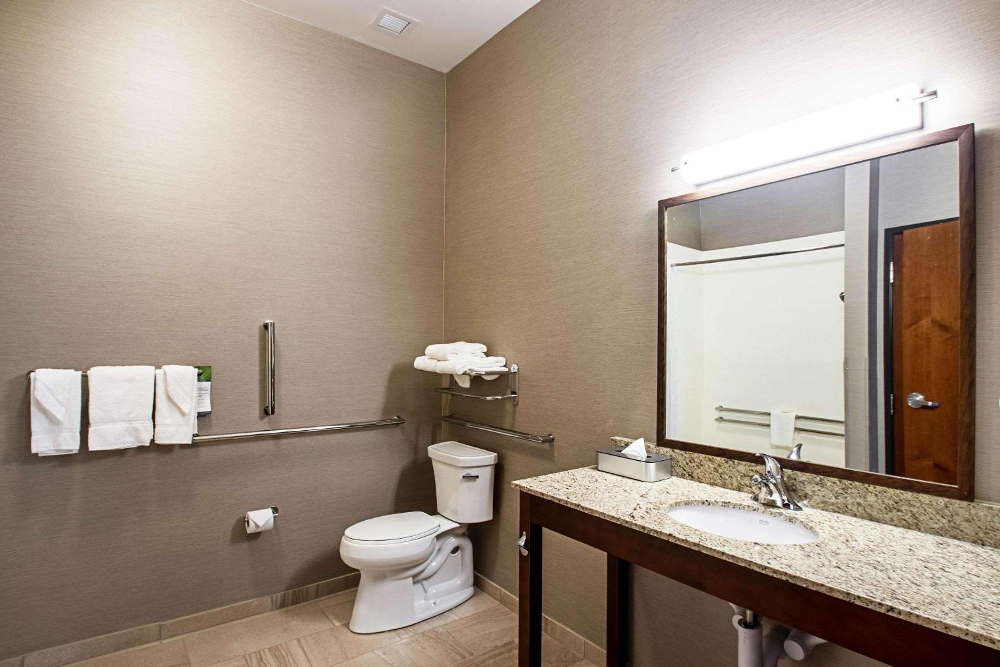 Mainstay Suites Madison - Monona Esterno foto