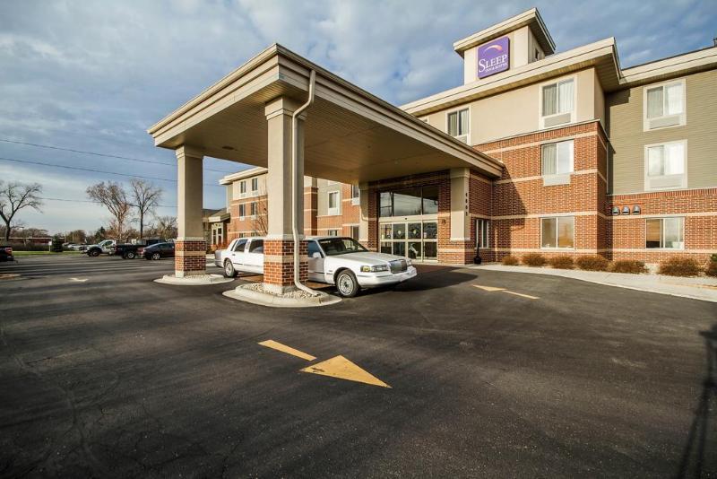 Mainstay Suites Madison - Monona Esterno foto