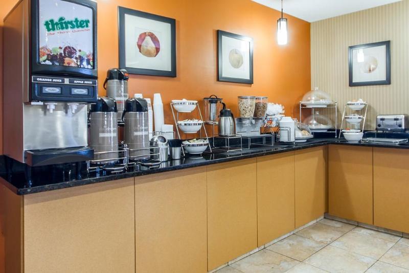 Mainstay Suites Madison - Monona Esterno foto